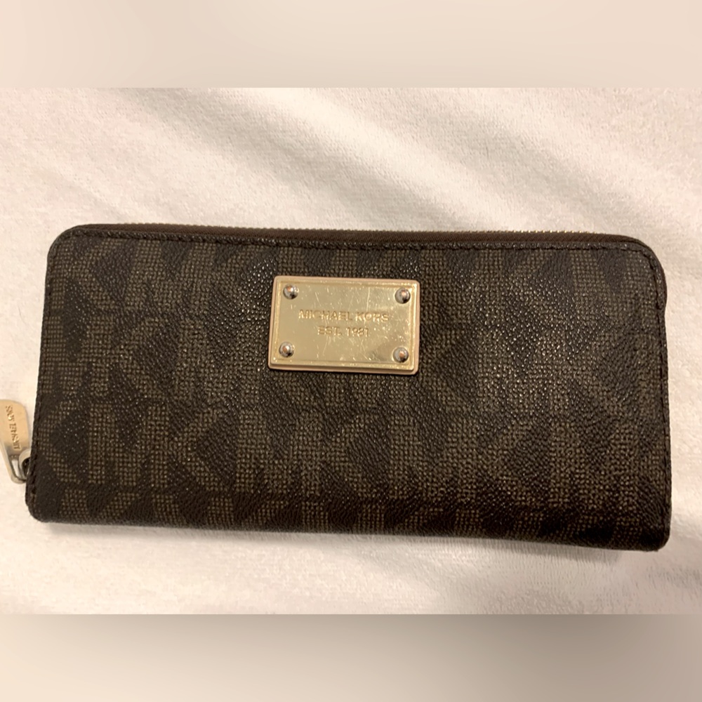 Michael Kors wallet